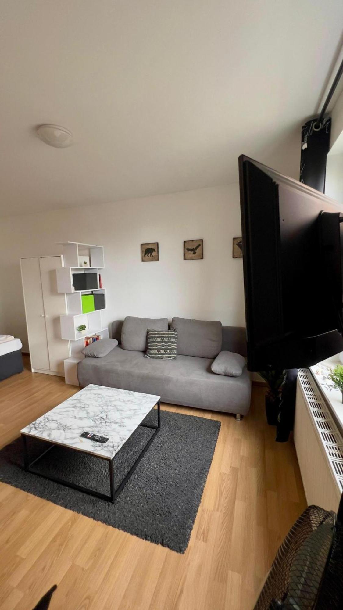 Elephant City Apartments 1 min vom Hauptbahnhof Neumünster Exterior foto